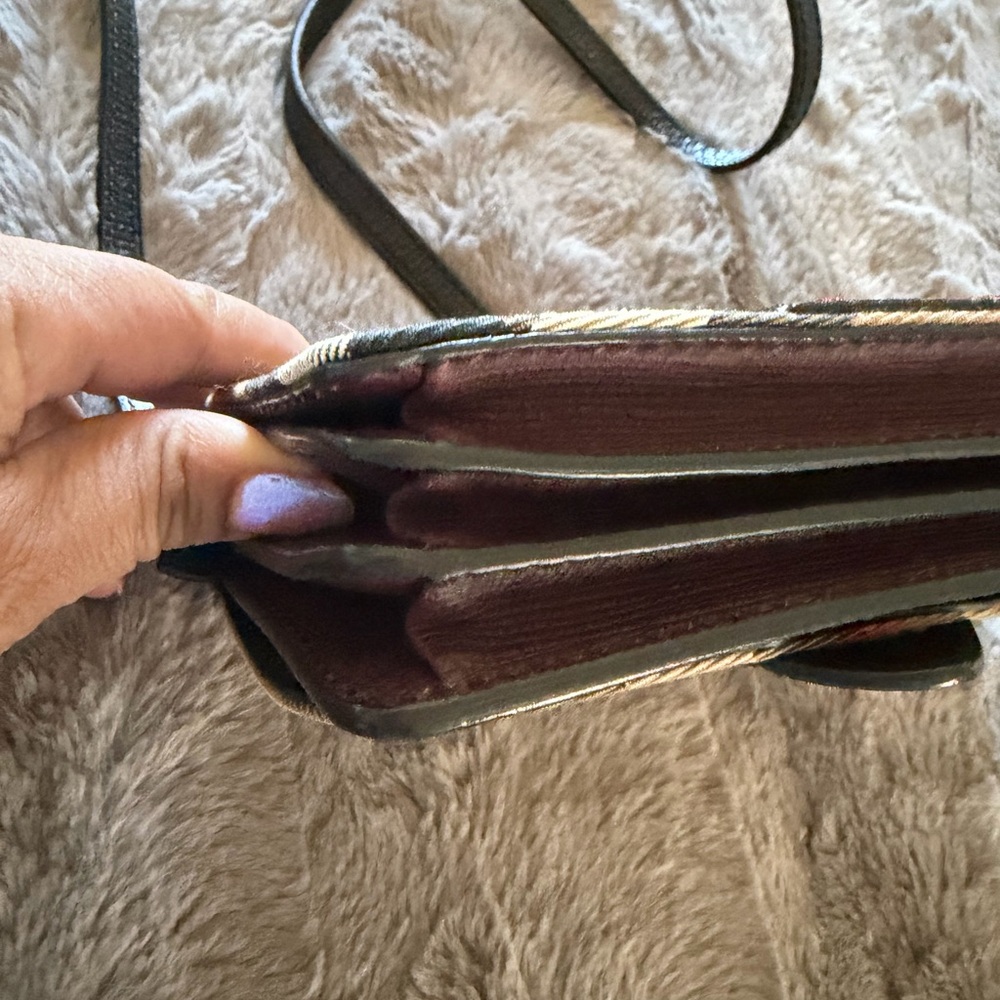 Preloved Burberry Leopard Print Crossbody Bag great condition original dust bag - Picture 6 of 10